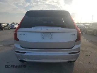2020 Volvo XC90 Momentum with VIN YV4102PK2L1533048, listed as a Copart auction lot 46004295 with 0 mi miles and Salvage Title. Bid and sale history available at carsss.com. Image 6.
