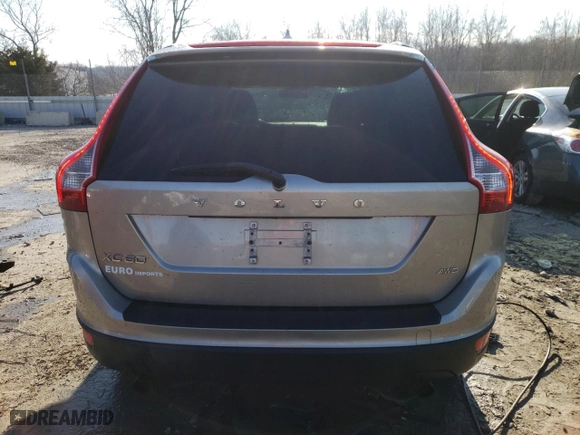 2012 Volvo XC60 3.2L PZEV with VIN YV4940DZXC2286742, listed as a Copart auction lot 83527904 with NaN miles and Salvage Title. Bid and sale history available at carsss.com. Image 6.