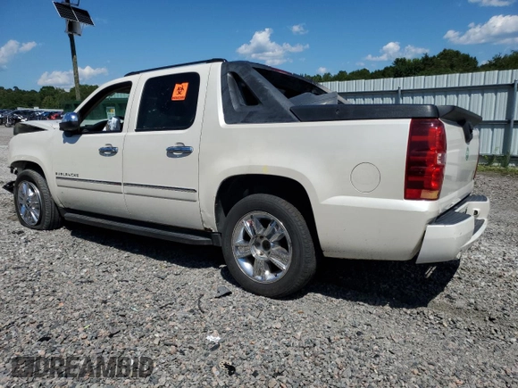 2010 Chevrolet Avalanche LTZ with VIN 3GNVKGE09AG250035, listed as a Copart auction lot 58019804 with 193,509 mi miles and Salvage Title. Bid and sale history available at carsss.com. Image 2.