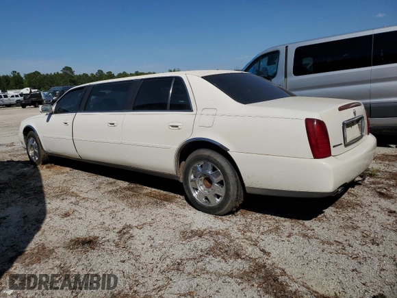 2002 Cadillac DeVille Limousine z VIN 1GEEH90Y72U550842, wystawiony jako Copart lot #52629735 z przebiegiem Nie podano mil oraz Szkoda całkowita • Salvage title. Historia ofert i sprzedaży dostępna na DreamBid. Obrazek 2.