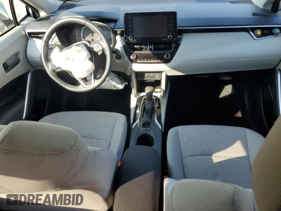 2022 Toyota Corolla Cross LE with VIN 7MUCAAAG4NV008835, listed as a Copart auction lot 55262205 with 13,332 mi miles and Salvage title. Bid and sale history available at DreamBid. Image 8.