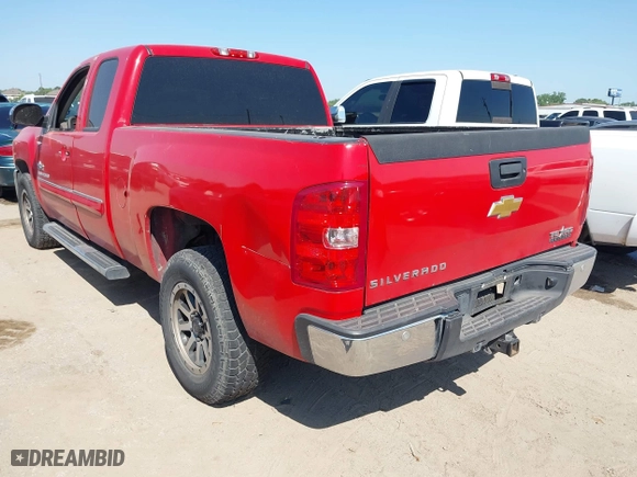 2012 Chevrolet Silverado 1500 LT with VIN 1GCRCSE03CZ319427, listed as a IAAI auction lot 41928431 with 98,408 mi miles. Bid and sale history available at carsss.com. Image 3.