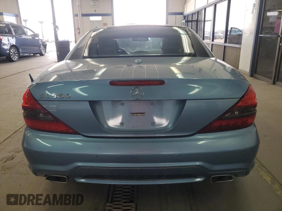 2011 Mercedes-Benz SL 550 z VIN WDBSK7BA2BF165452, wystawiony jako Copart lot #56489445 z przebiegiem Nie podano mil oraz Szkoda całkowita • Salvage title. Historia ofert i sprzedaży dostępna na DreamBid. Obrazek 6.