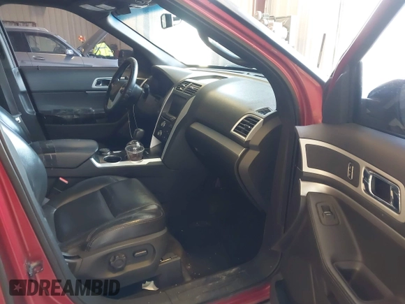 2012 Ford Explorer XLT with VIN 1FMHK8D83CGA43976, listed as a IAAI auction lot 41995050 with 207,160 mi miles and . Bid and sale history available at DreamBid. Image 5.