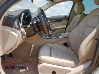 2017 Mercedes-Benz C 300 z VIN 55SWF4JB9HU217123, wystawiony jako Copart lot #59339195 z przebiegiem 136 805 mil mil oraz Czysty tytuł • Clean title. Historia ofert i sprzedaży dostępna na DreamBid. Obrazek 7.