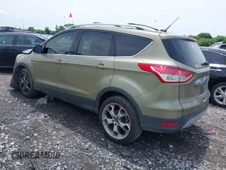 2014 Ford Escape Titanium с VIN 1FMCU0J93EUA92621, выставлен на аукционе IAAI как лот 42531195 с пробегом 170 423 миль миль и . История ставок и продаж доступна на DreamBid. Изображение 3.
