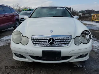 2005 Mercedes-Benz C z VIN WDBRN64JX5A764906, wystawiony jako Copart lot #41567275 z przebiegiem 94 593 mil mil oraz Szkoda całkowita • Salvage title. Historia ofert i sprzedaży dostępna na DreamBid. Obrazek 5.