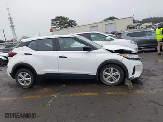 2022 Nissan Kicks S with VIN 3N1CP5BV3NL511472, listed as a IAAI auction lot 41434820 with 1 mi miles. Bid and sale history available at carsss.com. Image 14.