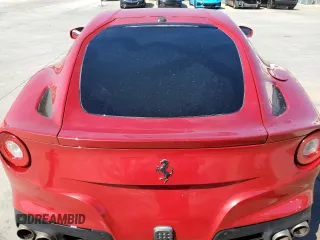2013 Ferrari F12 z VIN ZFF74UFA7D0193622, wystawiony jako Copart lot #73031694 z przebiegiem Nie podano mil oraz Szkody całkowita. Historia ofert i sprzedaży dostępna na DreamBid. Obrazek 10.