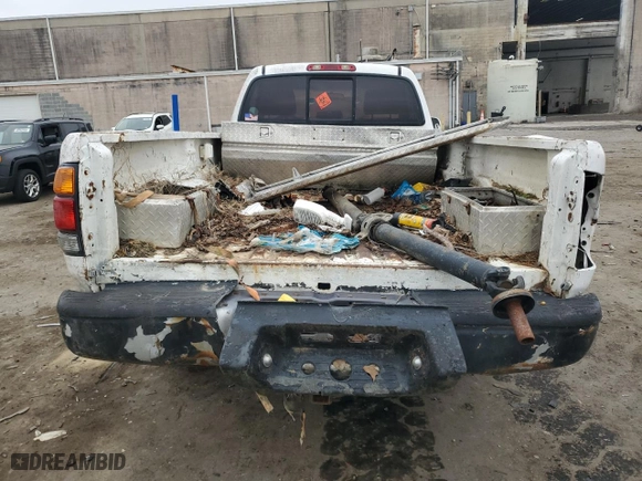 2006 Toyota Tundra with VIN 5TBJU32156S473777, listed as a Copart auction lot 48383475 with 235,189 mi miles and Clean Title. Bid and sale history available at carsss.com. Image 6.