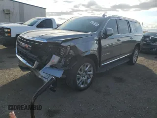 2021 GMC Yukon XL SLT with VIN 1GKS2GKD7MR453176, listed as a Copart auction lot 89331305 with 46,238 mi miles and Salvage Title. Bid and sale history available at carsss.com. Image 1.
