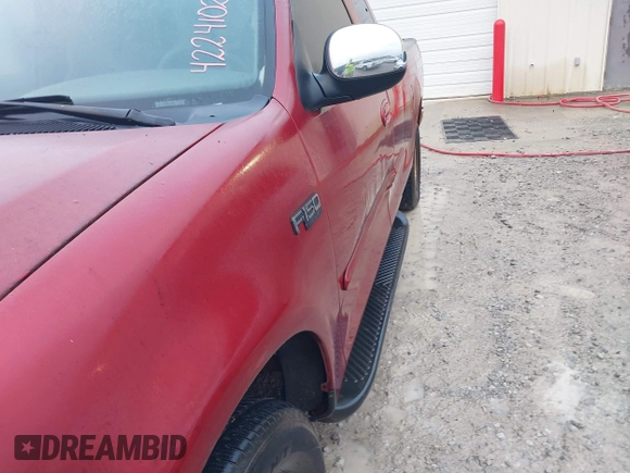 2000 Ford F-150 XL z VIN 1FTZX1722YNB37228, wystawiony jako IAAI lot #42241027 z przebiegiem Nie podano mil oraz . Historia ofert i sprzedaży dostępna na DreamBid. Obrazek 6.