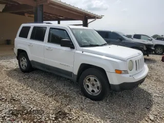 2011 Jeep Patriot Latitude with VIN 1J4NT1GBXBD178336, listed as a Copart auction lot 56512915 with 183,036 mi miles and Clean Title. Bid and sale history available at DreamBid. Image 4.