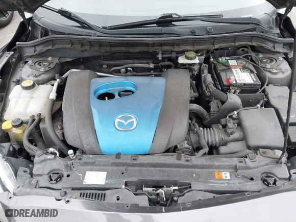 2013 Mazda Mazda3 i Grand Touring with VIN JM1BL1WP9D1758445, listed as a IAAI auction lot 41847918 with 140,833 mi miles. Bid and sale history available at carsss.com. Image 10.
