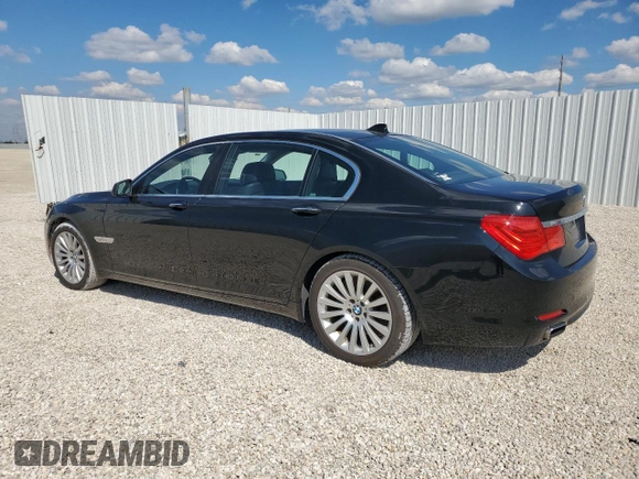 2009 BMW 7 Series 750Li z VIN WBAKB83559CY60221, wystawiony jako Copart lot #46941725 z przebiegiem 109 669 mil mil oraz Czysty tytuł • Clean title. Historia ofert i sprzedaży dostępna na DreamBid. Obrazek 2.