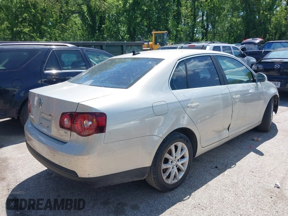 2010 Volkswagen Jetta Limited Edition with VIN 3VWRX7AJXAM044179, listed as a IAAI auction lot 42197314 with 195,146 mi miles and . Bid and sale history available at DreamBid. Image 4.