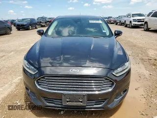 2013 Ford Fusion SE Hybrid with VIN 3FA6P0LU0DR267560, listed as a Copart auction lot 60563415 with 140,998 mi miles and Clean title. Bid and sale history available at DreamBid. Image 5.