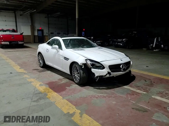 2017 Mercedes-Benz SLC 300 z VIN WDDPK3JA3HF140463, wystawiony jako Copart lot #86628104 z przebiegiem 57 769 mil mil oraz Szkoda całkowita • Salvage title. Historia ofert i sprzedaży dostępna na DreamBid. Obrazek 11.