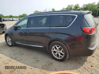 2017 Chrysler Pacifica Touring L z VIN 2C4RC1BGXHR758038, wystawiony jako Copart lot #59639815 z przebiegiem 161 552 mil mil oraz Szkoda całkowita • Salvage title. Historia ofert i sprzedaży dostępna na DreamBid. Obrazek 2.