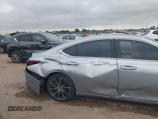 2022 Lexus ES 350 с VIN 58ADZ1B1XNU125658, выставлен на аукционе IAAI как лот 42380035 с пробегом 48 518 миль миль и . История ставок и продаж доступна на DreamBid. Изображение 6.