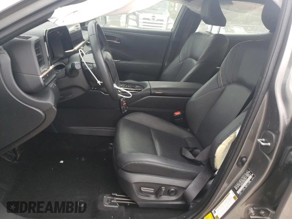 2024 Toyota Crown XLE с VIN JTDAAAAF3R3026565, выставлен на аукционе Copart как лот 56064835 с пробегом 18 850 миль миль и Списание • Salvage title. История ставок и продаж доступна на DreamBid. Изображение 7.