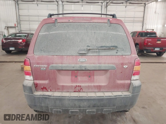 2006 Ford Escape XLT with VIN 1FMYU93176KD47219, listed as a IAAI auction lot 41785112 with 247,175 mi miles. Bid and sale history available at carsss.com. Image 17.