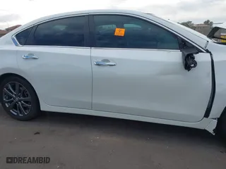2018 Nissan Altima 2.5 SL with VIN 1N4AL3AP2JC294435, listed as a IAAI auction lot 41555669 with 101,962 mi miles. Bid and sale history available at carsss.com. Image 13.