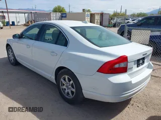 2008 Volvo S80 3.2L with VIN YV1AS982481081450, listed as a IAAI auction lot 41913465 with 253,666 mi miles. Bid and sale history available at carsss.com. Image 3.