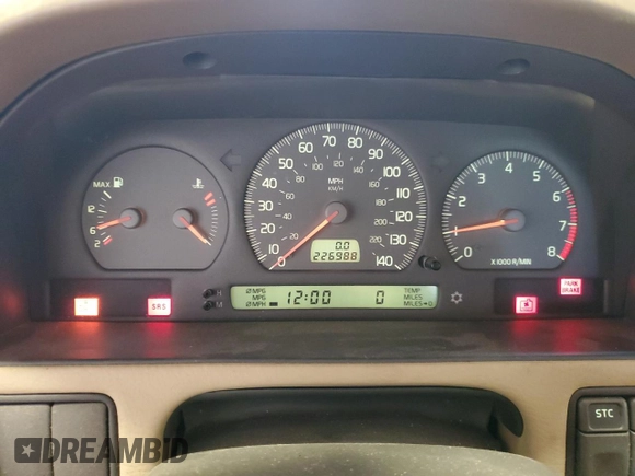 2000 Volvo S70 z VIN YV1LS56D5Y2653853, wystawiony jako Copart lot #75945864 z przebiegiem 226 988 mil mil oraz Szkoda całkowita • Salvage title. Historia ofert i sprzedaży dostępna na DreamBid. Obrazek 9.