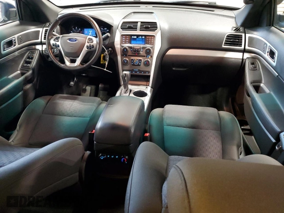 2014 Ford Explorer XLT z VIN 1FM5K7D83EGA48014, wystawiony jako Copart lot #61560045 z przebiegiem 141 354 mil mil oraz Nie do naprawy • Non repairable. Historia ofert i sprzedaży dostępna na DreamBid. Obrazek 8.