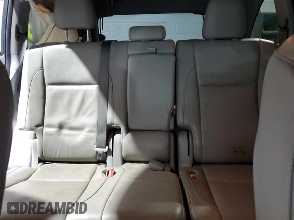 2018 Toyota Highlander SE z VIN 5TDJZRFH0JS861771, wystawiony jako Copart lot #58091495 z przebiegiem 210 862 mil mil oraz Szkoda całkowita • Salvage title. Historia ofert i sprzedaży dostępna na DreamBid. Obrazek 10.
