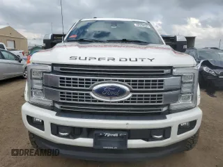 2018 Ford F-350 XL с VIN 1FT8W3BT2JEB10112, выставлен на аукционе Copart как лот 61199945 с пробегом 150 402 миль миль и Чистый • Clean title. История ставок и продаж доступна на DreamBid. Изображение 5.