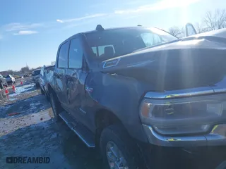 2019 Ram 2500 Big Horn with VIN 3C6UR5DJ2KG696924, listed as a IAAI auction lot 41644092 with 120,705 mi miles. Bid and sale history available at carsss.com. Image 12.