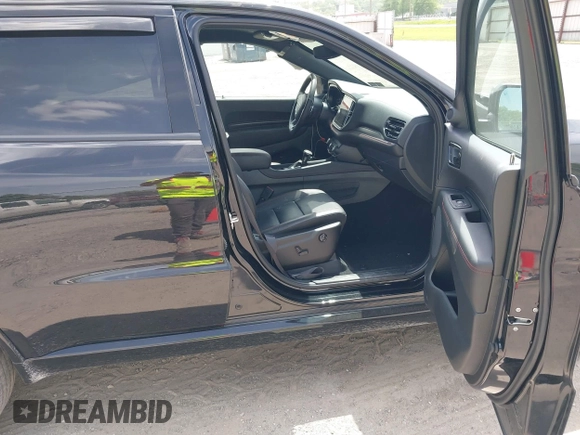 2024 Dodge Durango GT Plus z VIN 1C4RDJDG9RC199828, wystawiony jako IAAI lot #42279898 z przebiegiem 5 371 mil mil oraz . Historia ofert i sprzedaży dostępna na DreamBid. Obrazek 5.