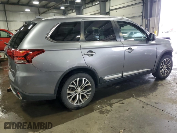 2017 Mitsubishi Outlander SE z VIN JA4AZ3A35HZ020153, wystawiony jako Copart lot #57235705 z przebiegiem 77 229 mil mil oraz Szkoda całkowita • Salvage title. Historia ofert i sprzedaży dostępna na DreamBid. Obrazek 3.