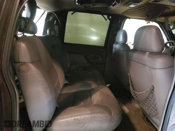 1997 Chevrolet Suburban with VIN 1GNEC16R1VJ352537, listed as a Copart auction lot 74200024 with 0 mi miles and Non Repairable. Bid and sale history available at carsss.com. Image 11.