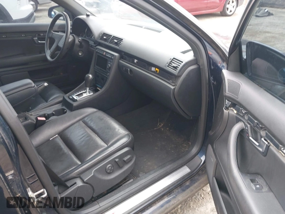 2007 Audi A4 z VIN WAUEH78E57A062129, wystawiony jako IAAI lot #42426196 z przebiegiem 165 157 mil mil oraz . Historia ofert i sprzedaży dostępna na DreamBid. Obrazek 5.
