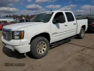 2008 GMC Sierra Denali z VIN 2GTEK638581255778, wystawiony jako Copart lot #46936765 z przebiegiem 114 414 mil mil oraz Tytuł czysty. Historia ofert i sprzedaży dostępna na DreamBid. Obrazek 1.