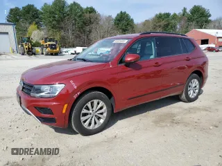 2018 Volkswagen Tiguan S z VIN 3VV0B7AX8JM124256, wystawiony jako Copart lot #53626695 z przebiegiem 82 171 mil mil oraz Szkody całkowita. Historia ofert i sprzedaży dostępna na DreamBid. Obrazek 1.