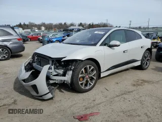 2019 Jaguar I-PACE HSE with VIN SADHD2S11K1F72420, listed as a Copart auction lot 45223425 with 35,514 mi miles and Salvage Title. Bid and sale history available at carsss.com. Image 1.