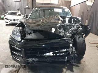 2024 Porsche Cayenne S с VIN WP1AL2AY3RDA32831, выставлен на аукционе IAAI как лот 40750798 с пробегом Не указан миль и . История ставок и продаж доступна на DreamBid. Изображение 12.