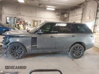 2019 Land Rover Range Rover с VIN SALGS2RE1KA538215, выставлен на аукционе IAAI как лот 41793532 с пробегом 74 548 миль миль и . История ставок и продаж доступна на DreamBid. Изображение 14.