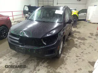 2016 Volkswagen Tiguan SE with VIN WVGBV7AX3GW541416, listed as a IAAI auction lot 41716488 with 78,639 mi miles and . Bid and sale history available at DreamBid. Image 17.