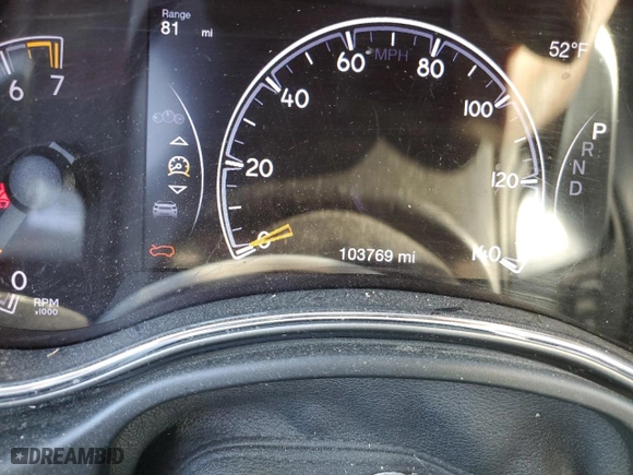 2019 Jeep Grand Cherokee Trailhawk with VIN 1C4RJFLG2KC692683, listed as a Copart auction lot 85011344 with 103,769 mi miles and Salvage Title. Bid and sale history available at carsss.com. Image 9.