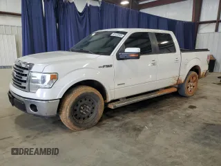 2013 Ford F-150 XL with VIN 1FTFW1CT0DKF02585, listed as a Copart auction lot 44122995 with 210,794 mi miles and Salvage Title. Bid and sale history available at carsss.com. Image 1.