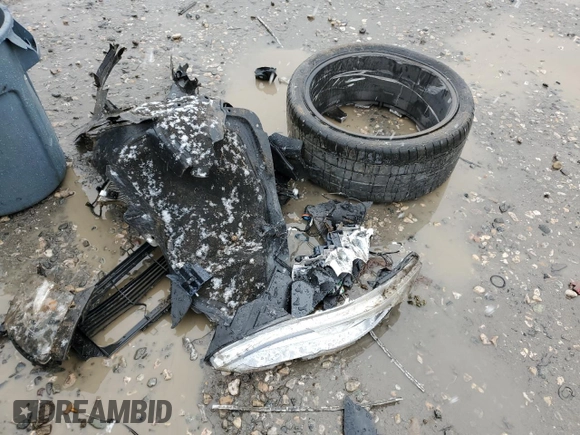 2021 Tesla Model S Long Range Plus z VIN 5YJSA1E2XMF427618, wystawiony jako Copart lot #41654955 z przebiegiem Nie podano mil oraz Szkoda całkowita • Salvage title. Historia ofert i sprzedaży dostępna na DreamBid. Obrazek 14.