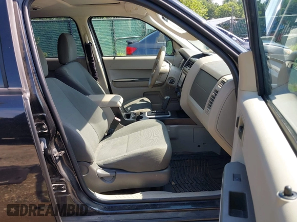 2011 Ford Escape XLS with VIN 1FMCU0C71BKA85329, listed as a IAAI auction lot 42774590 with 226,820 mi miles and . Bid and sale history available at DreamBid. Image 5.
