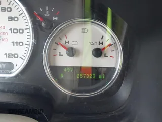 2006 Ford F-150 XLT with VIN 1FTPX12536NA71374, listed as a IAAI auction lot 42038669 with 257,323 mi miles. Bid and sale history available at carsss.com. Image 7.