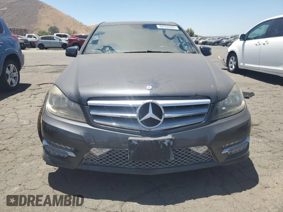 2013 Mercedes-Benz C 250 Sport with VIN WDDGF4HB1DA766142, listed as a Copart auction lot 64350285 with 167,467 mi miles and Clean title. Bid and sale history available at DreamBid. Image 5.