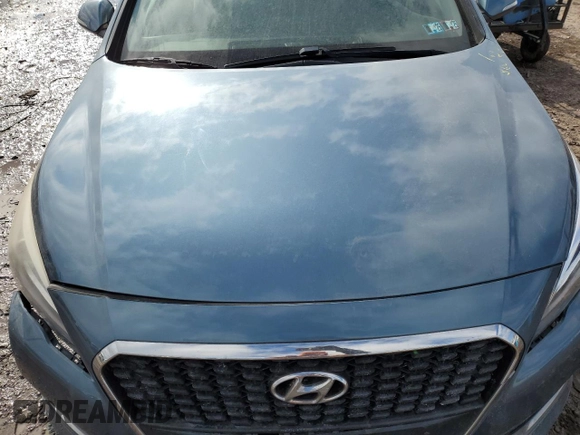 2016 Hyundai Sonata Hybrid SE with VIN KMHE24L19GA016614, listed as a Copart auction lot 89388265 with 136,028 mi miles and Salvage Title. Bid and sale history available at carsss.com. Image 13.